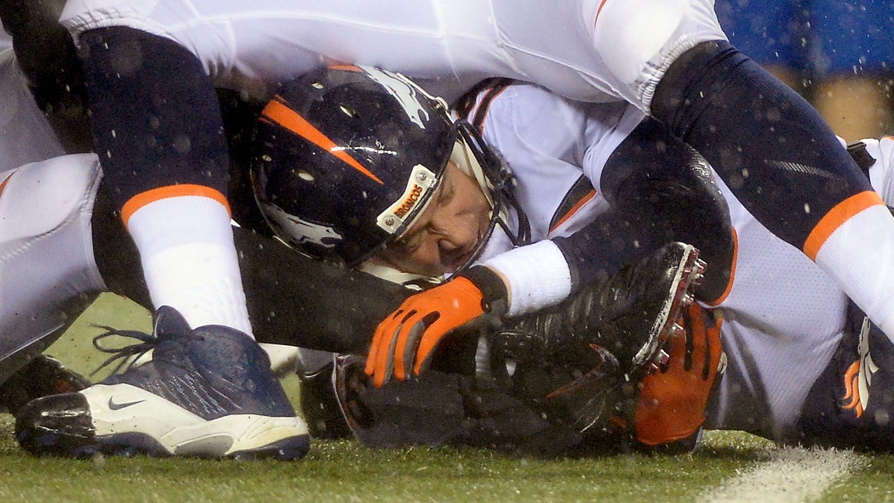 NFL division winners & playoff seeds: Manning, Broncos will be staying home